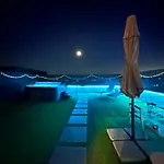 Thome Hoia Jacuzzi Апартаменты Клуж-Напока