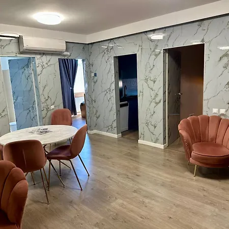 Thome Hoia Jacuzzi Apartment