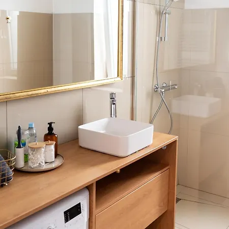 Thome Hoia Jacuzzi Appartement *
