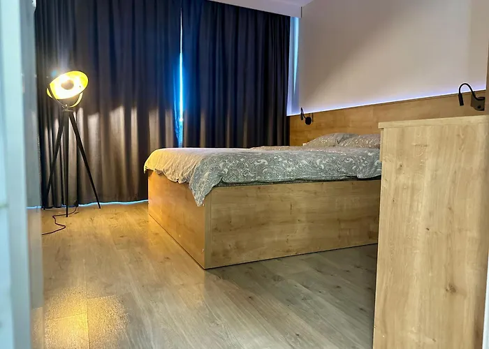 Thome Hoia Jacuzzi *